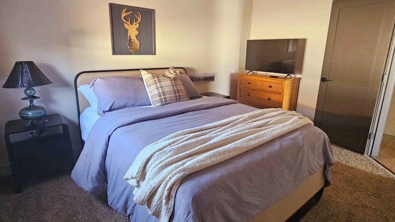 Photo of Bedroom in Pierre