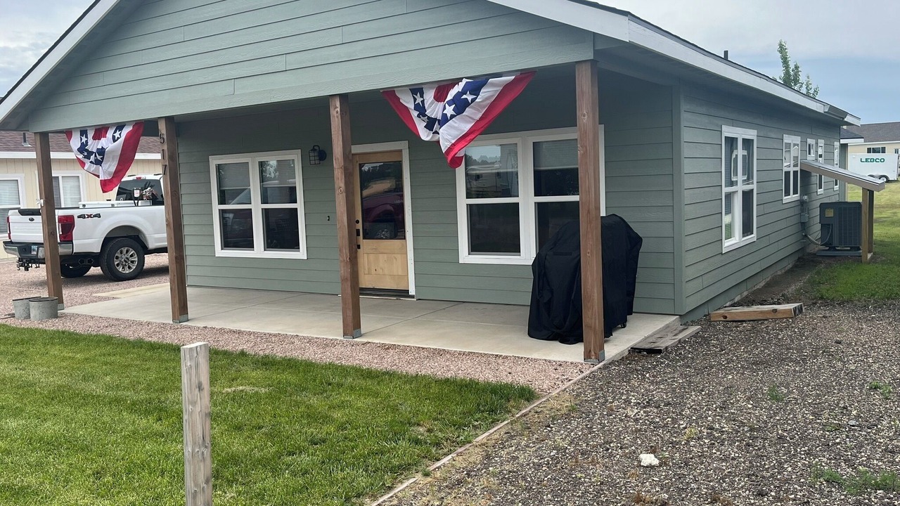 Photo of Others in Pierre
