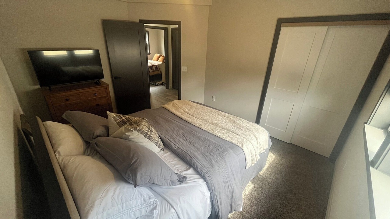 Photo of Bedroom in Pierre