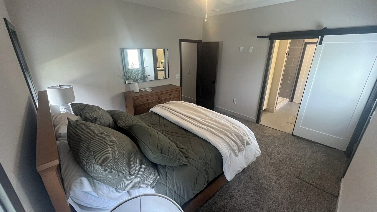 Photo of Bedroom in Pierre