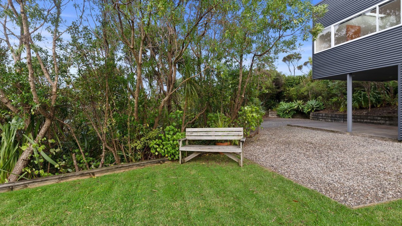 Photo of Others in New Lynn