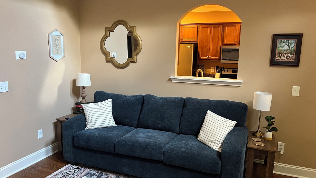 Photo of Livingroom in Auburn