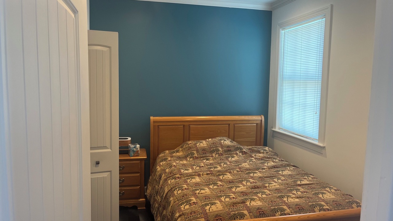 Photo of Bedroom in Wall