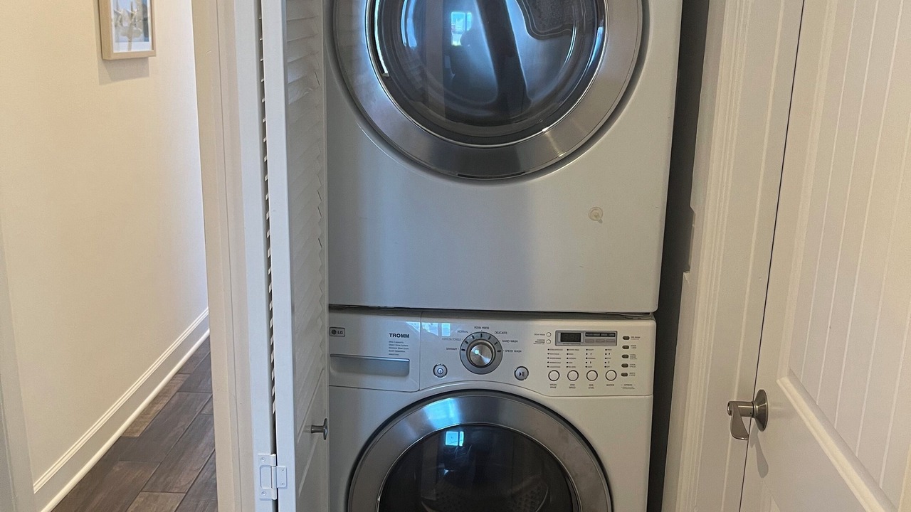 Photo of Others in Wall