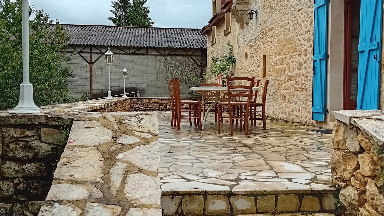 Photo of Outdoor in Meyrals