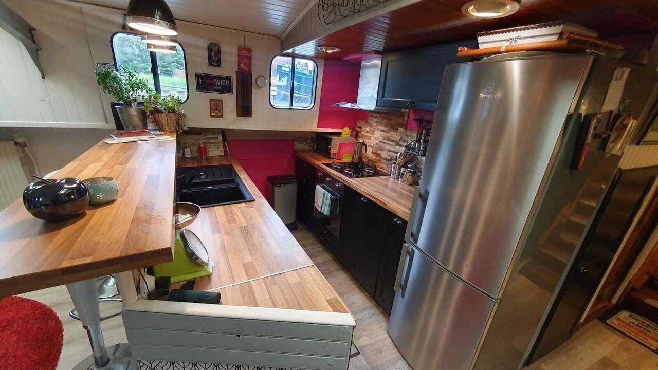 Photo of Kitchen in Plombiees-Les-Dijon