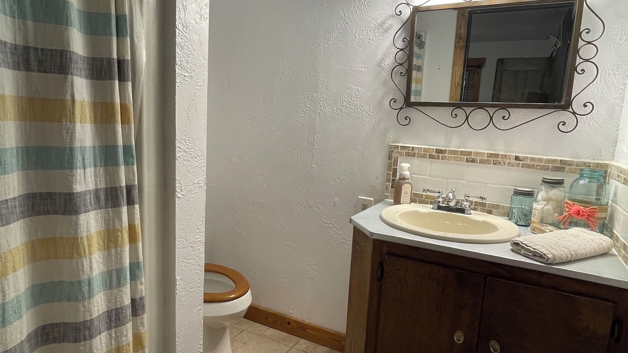 Photo of Bathroom in Blanco