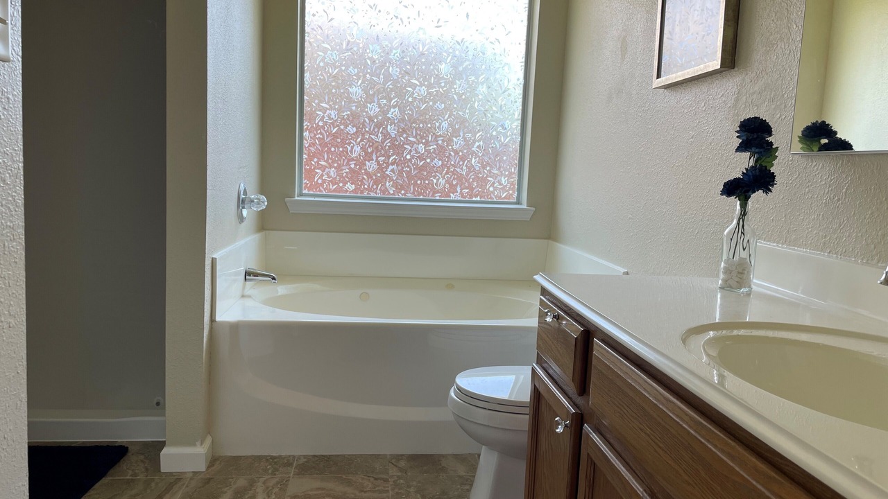 Photo of Bathroom in Ponder