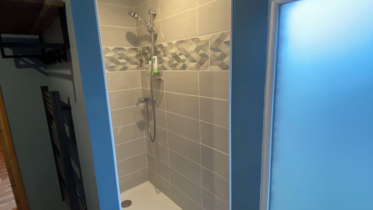 Photo of Bathroom in Angerville-l'Orcher