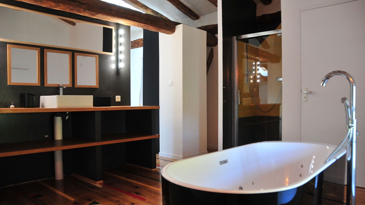 Photo of Bathroom in Cardet