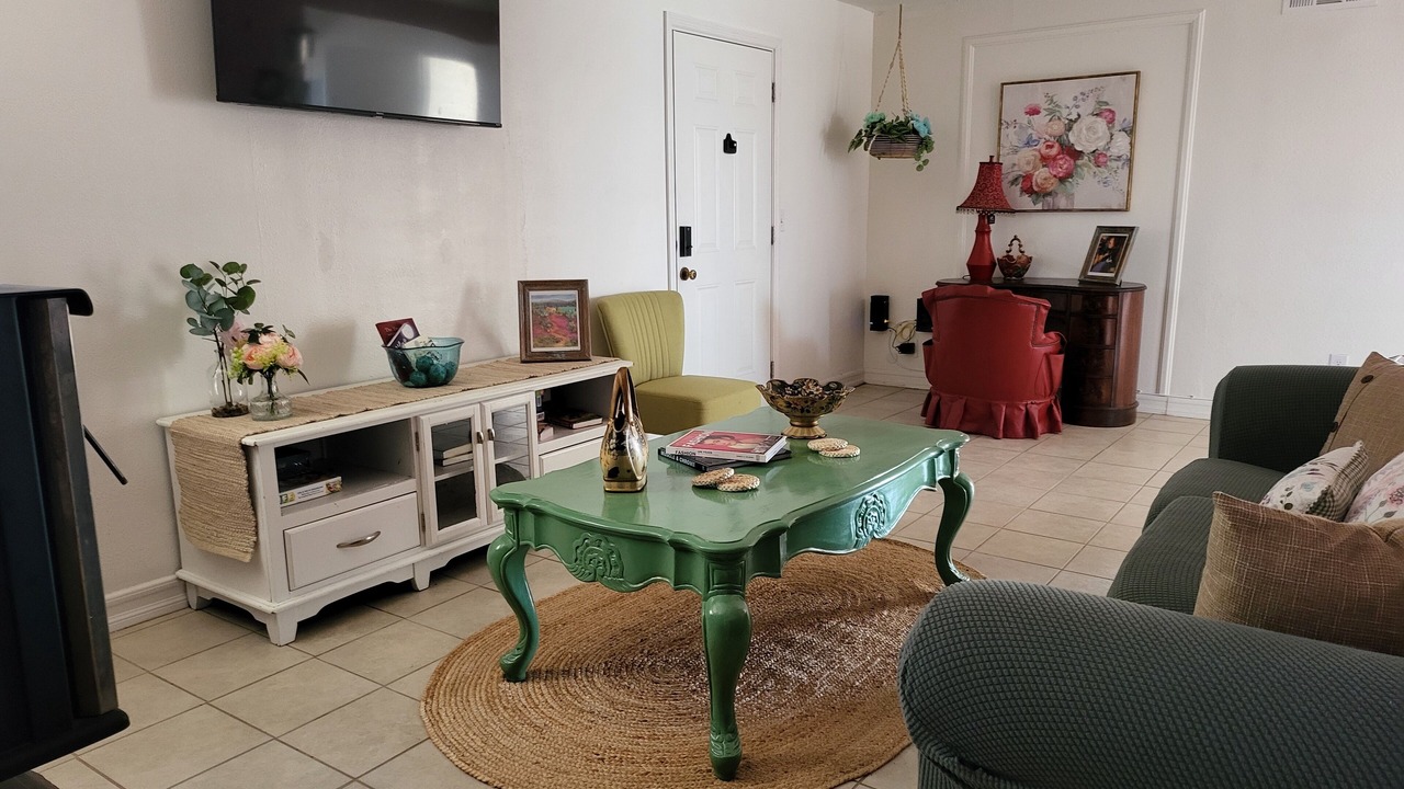 Photo of Livingroom in Apple Valley