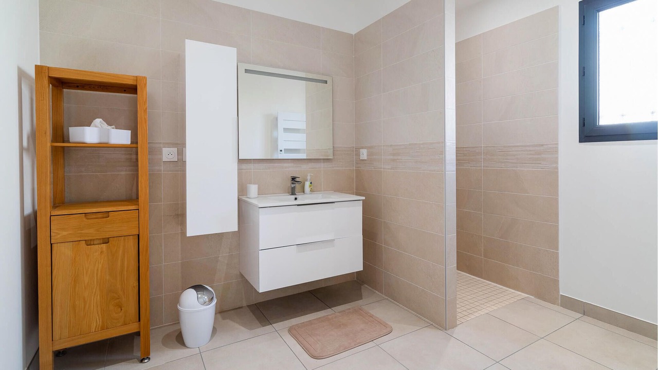 Photo of Bathroom in Bellegarde