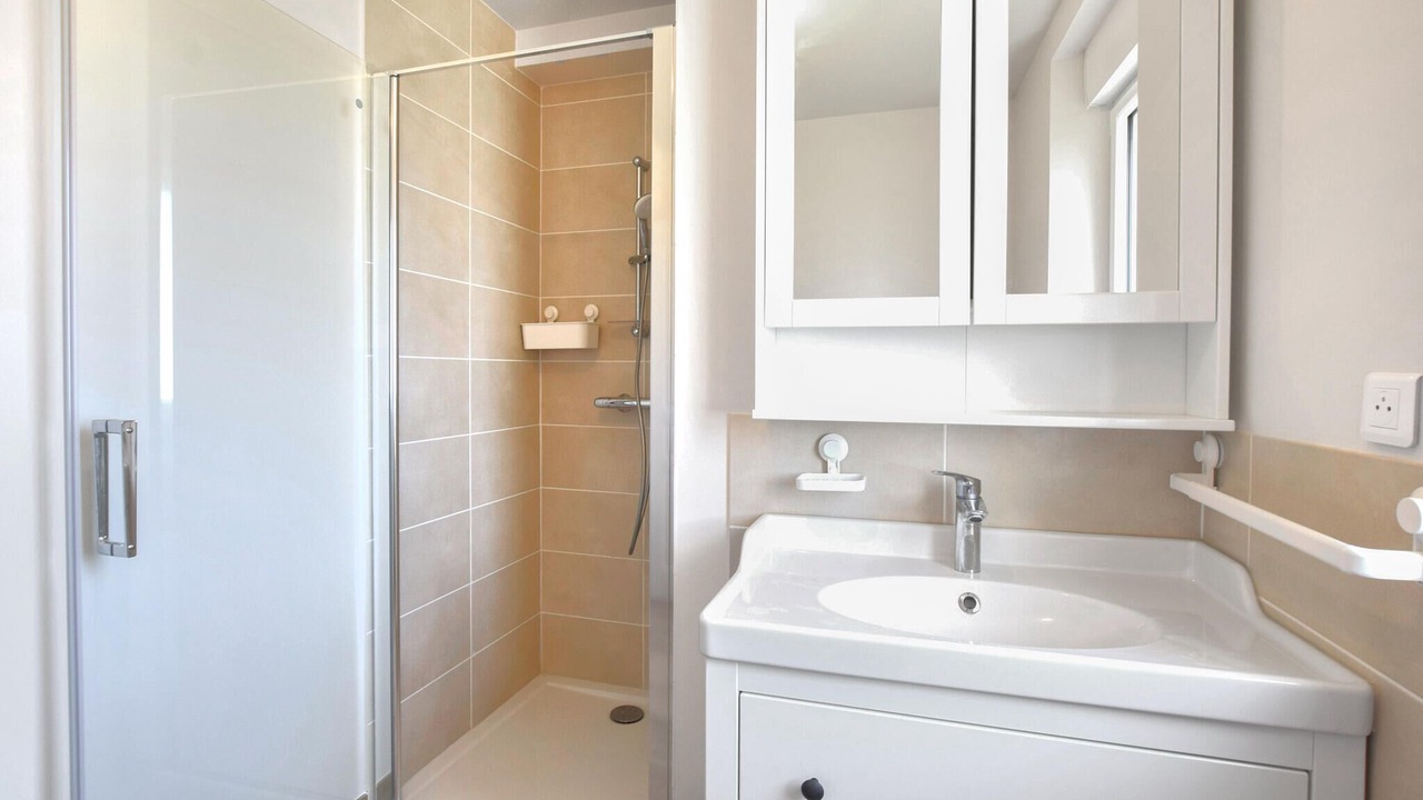 Photo of Bathroom in Creances