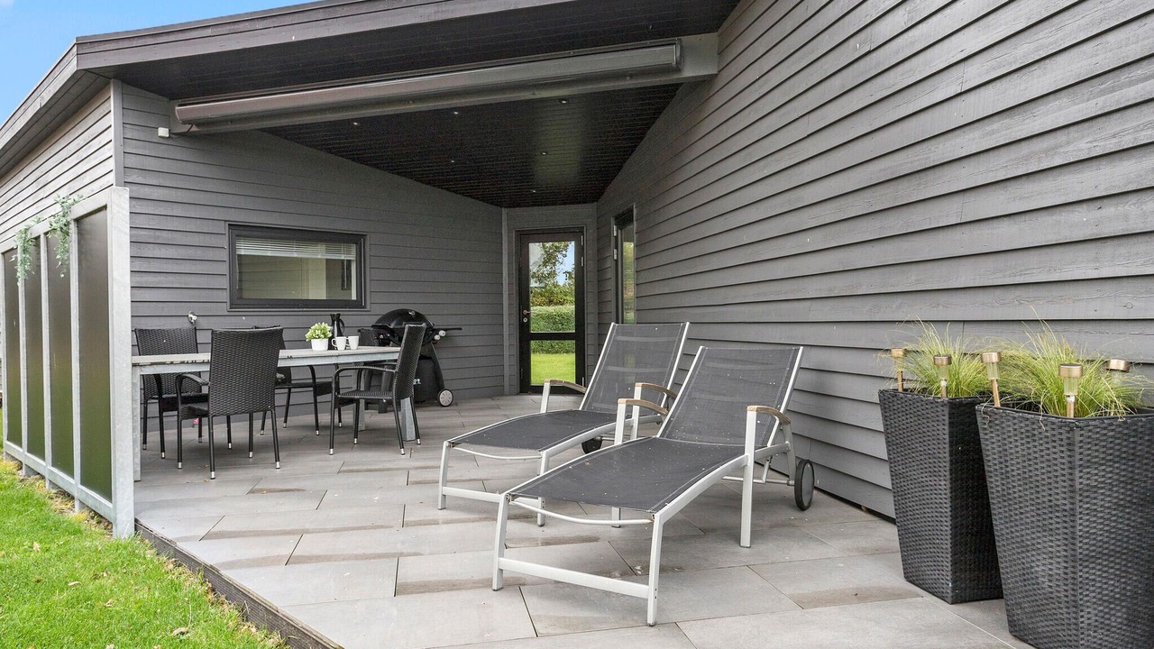 Photo of Others in Arø