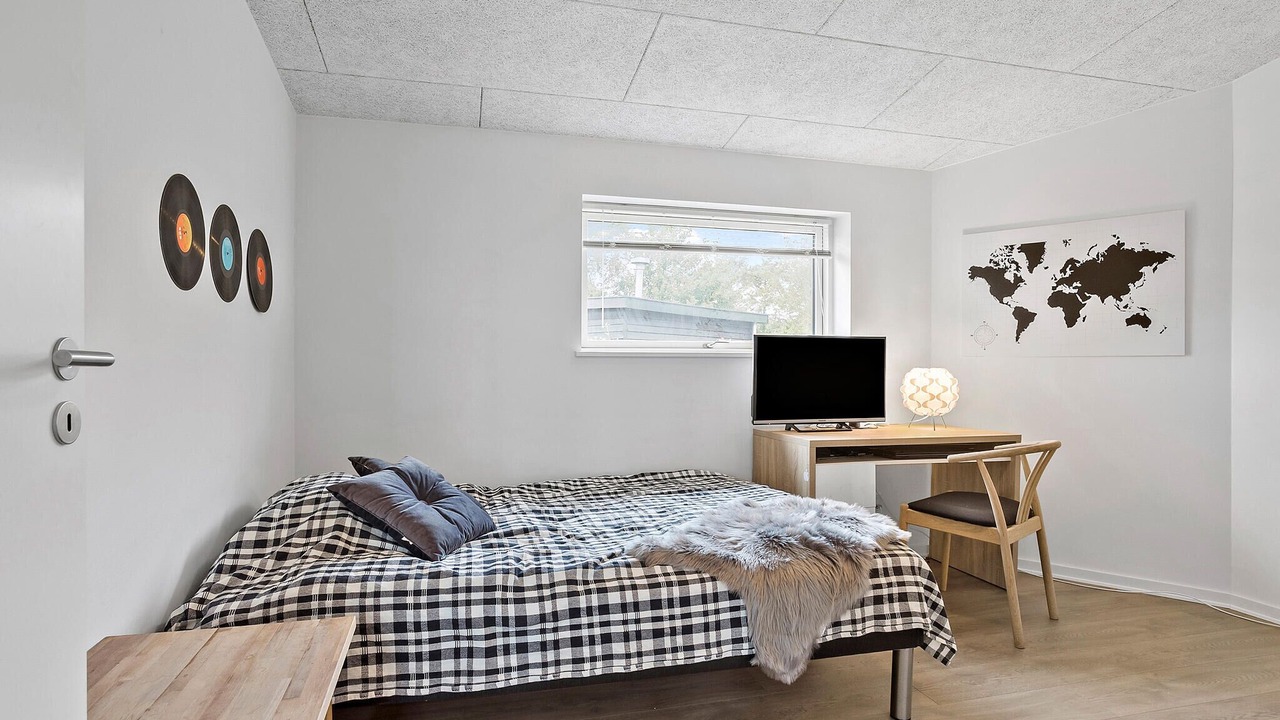 Photo of Others in Arø