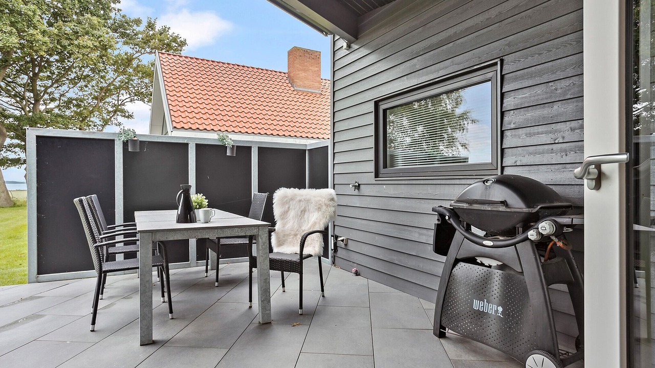 Photo of Others in Arø