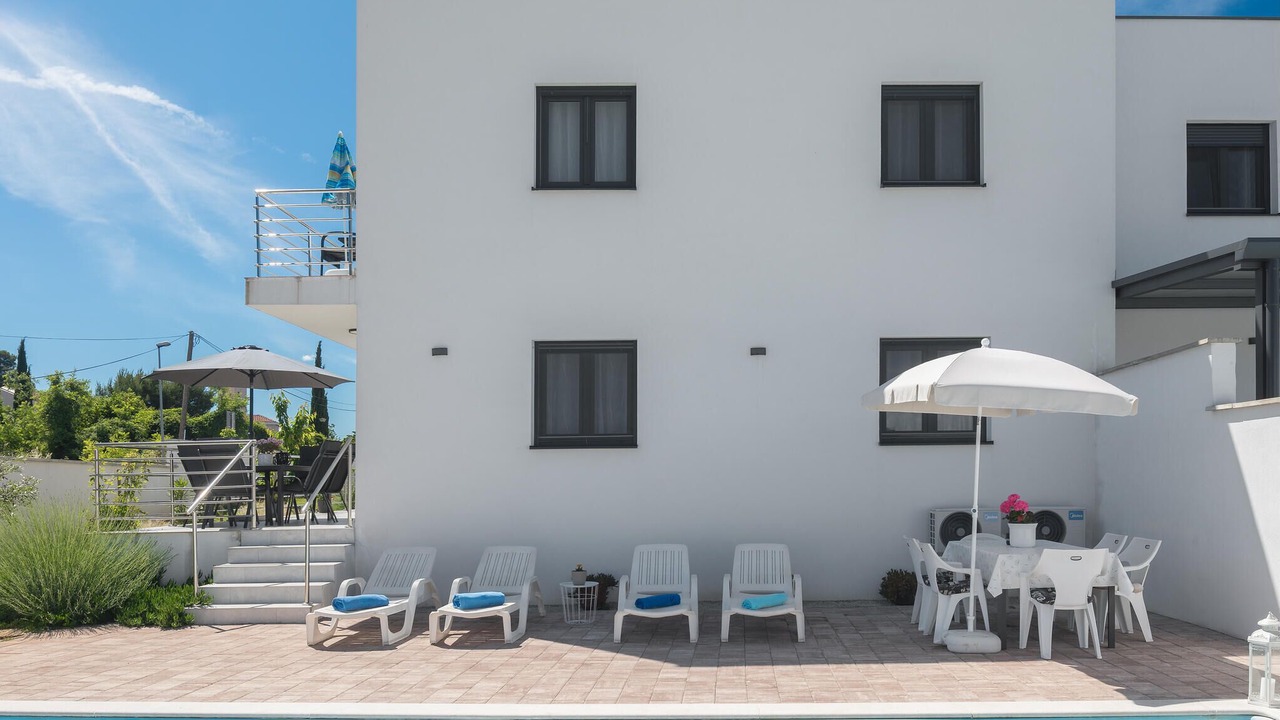 Photo of Outdoor in Murine