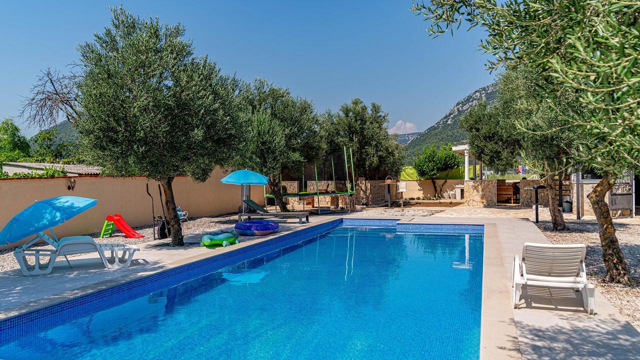 Photo of Outdoor in Kobas