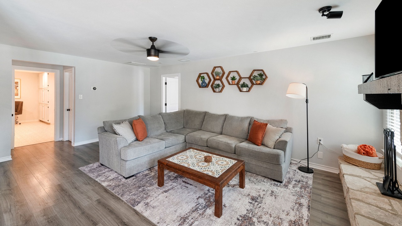 Photo of Livingroom in North San Antonio - SAT