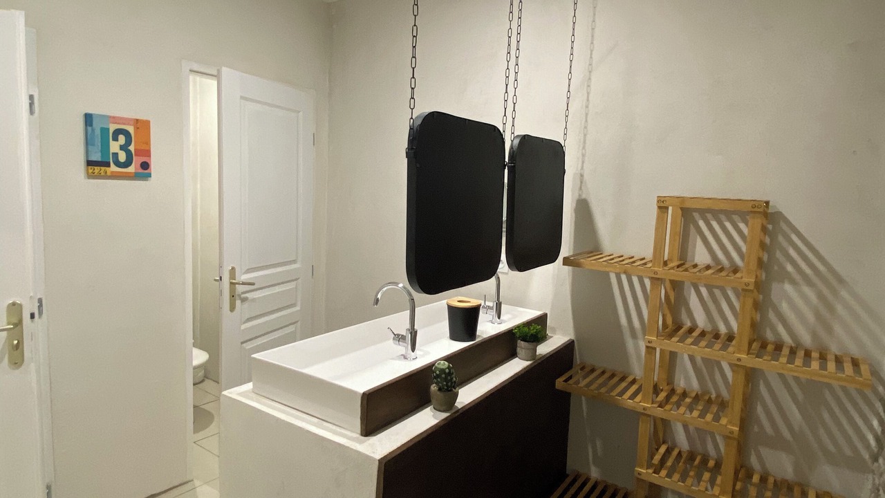 Photo of Bathroom in Cardet