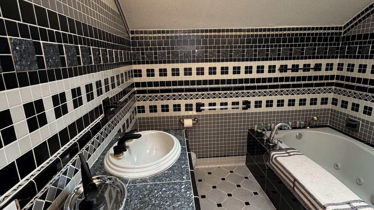 Photo of Bathroom in Hondo