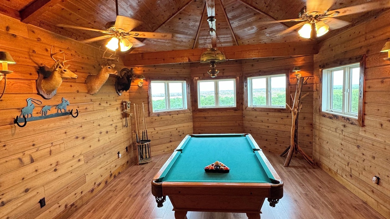Photo of Bedroom in Hondo