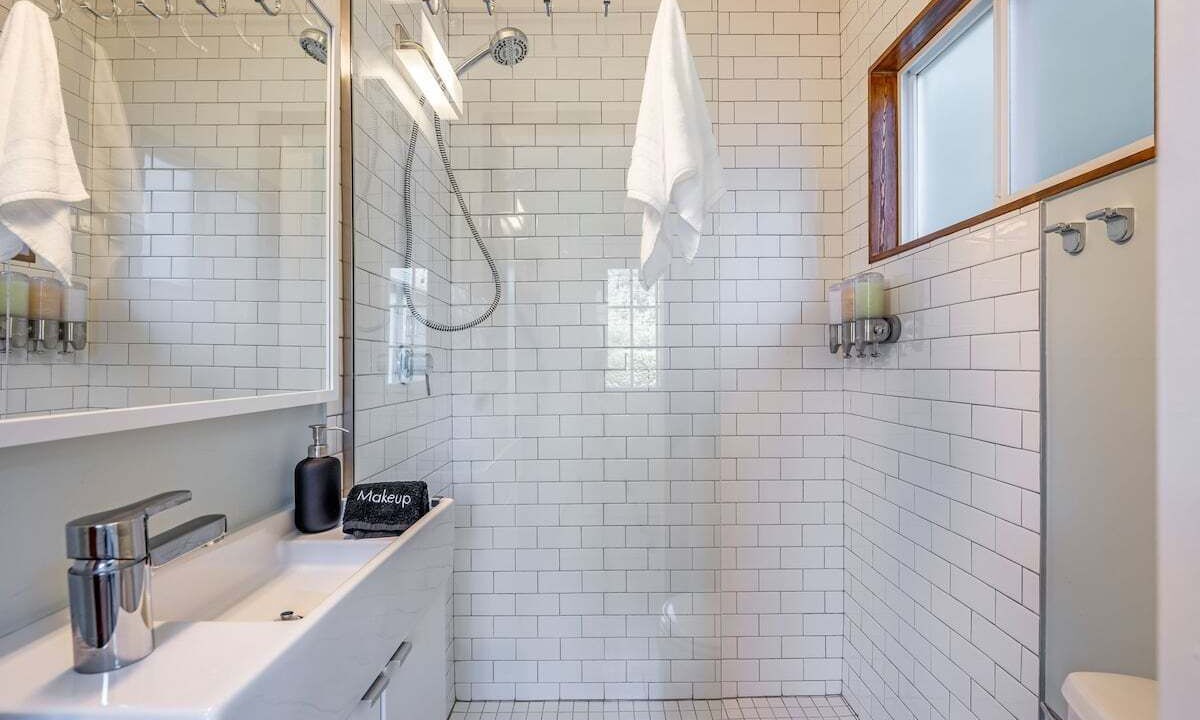 Photo of Bathroom in North Beach/Blue Ridge