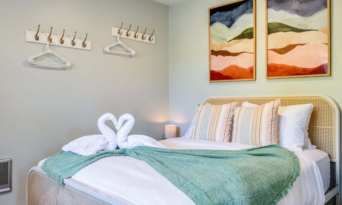 Photo of Bedroom in North Beach/Blue Ridge