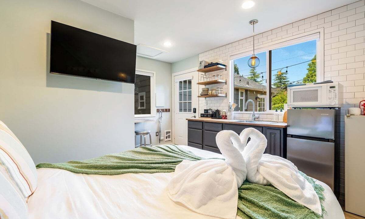 Photo of Bedroom in North Beach/Blue Ridge