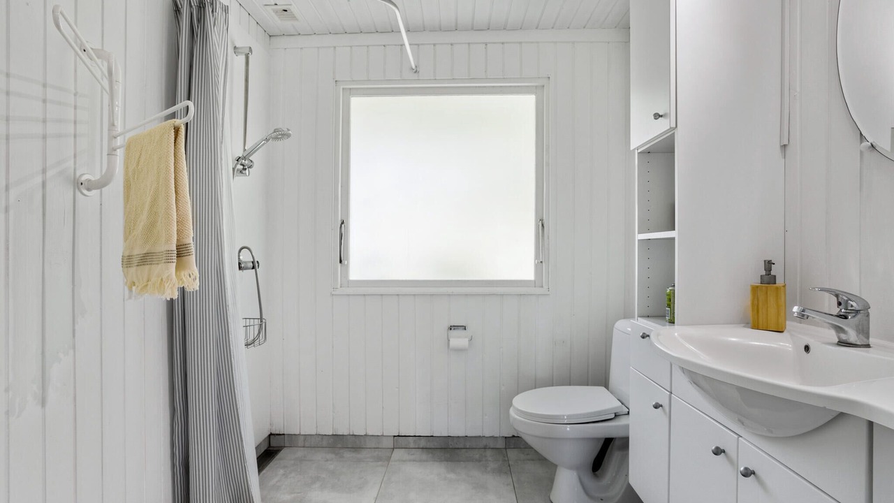 Photo of Bathroom in Roslev