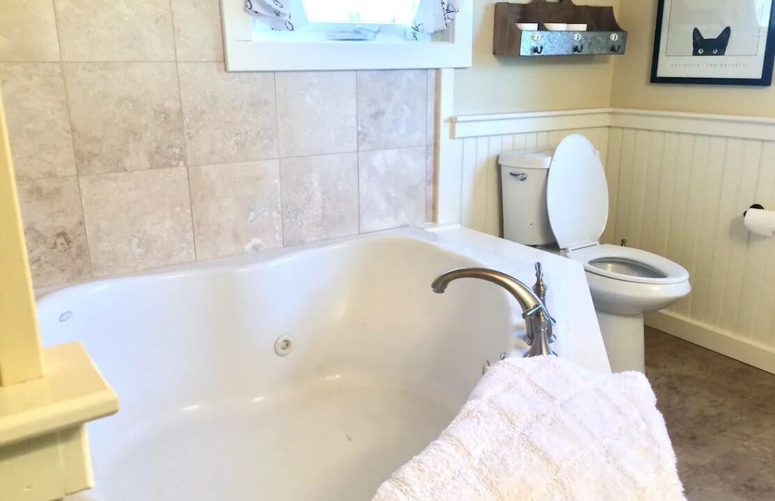 Photo of Bathroom in Rimmon Heights