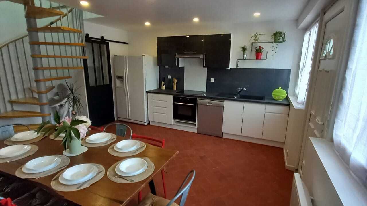 Photo of Kitchen in Lachapelle-sous-Gerberoy