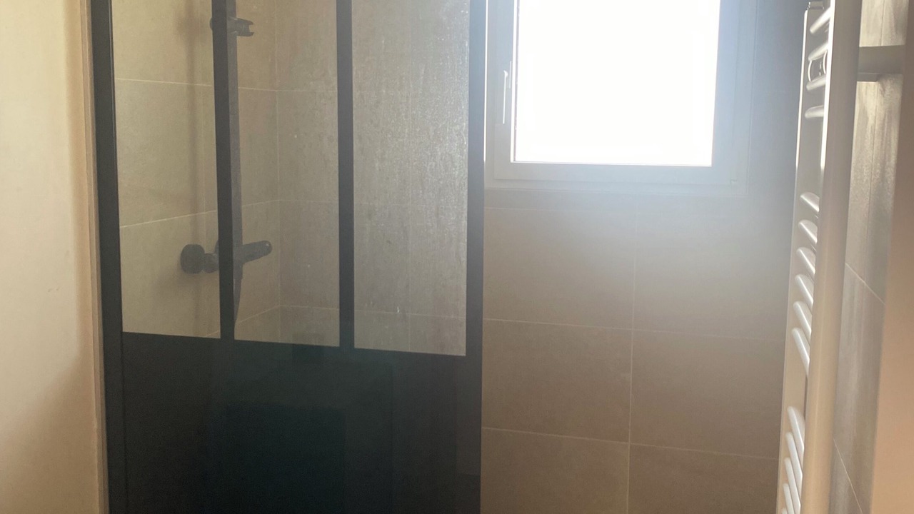 Photo of Bathroom in Tremeoc