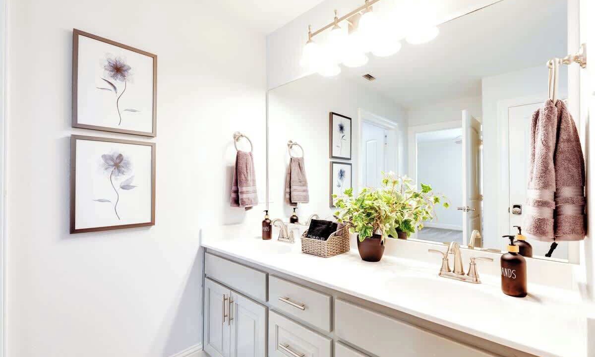 Photo of Bathroom in Longview