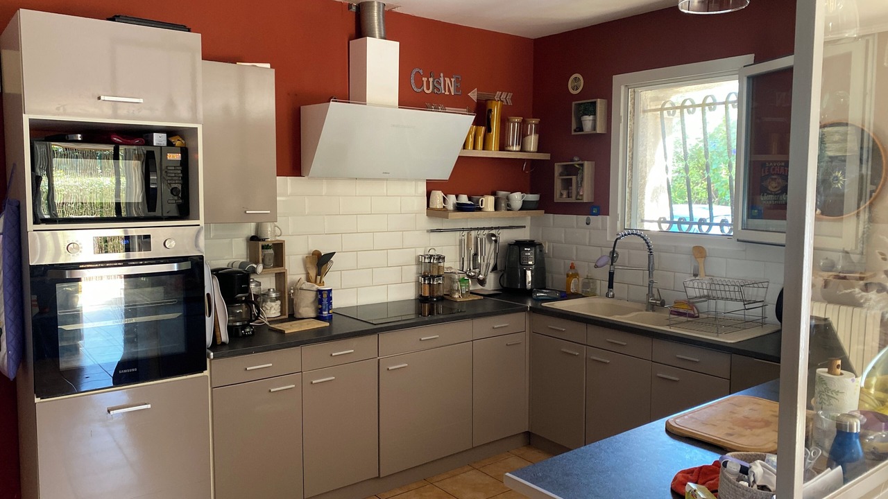 Photo of Kitchen in Thezan-les-Beziers