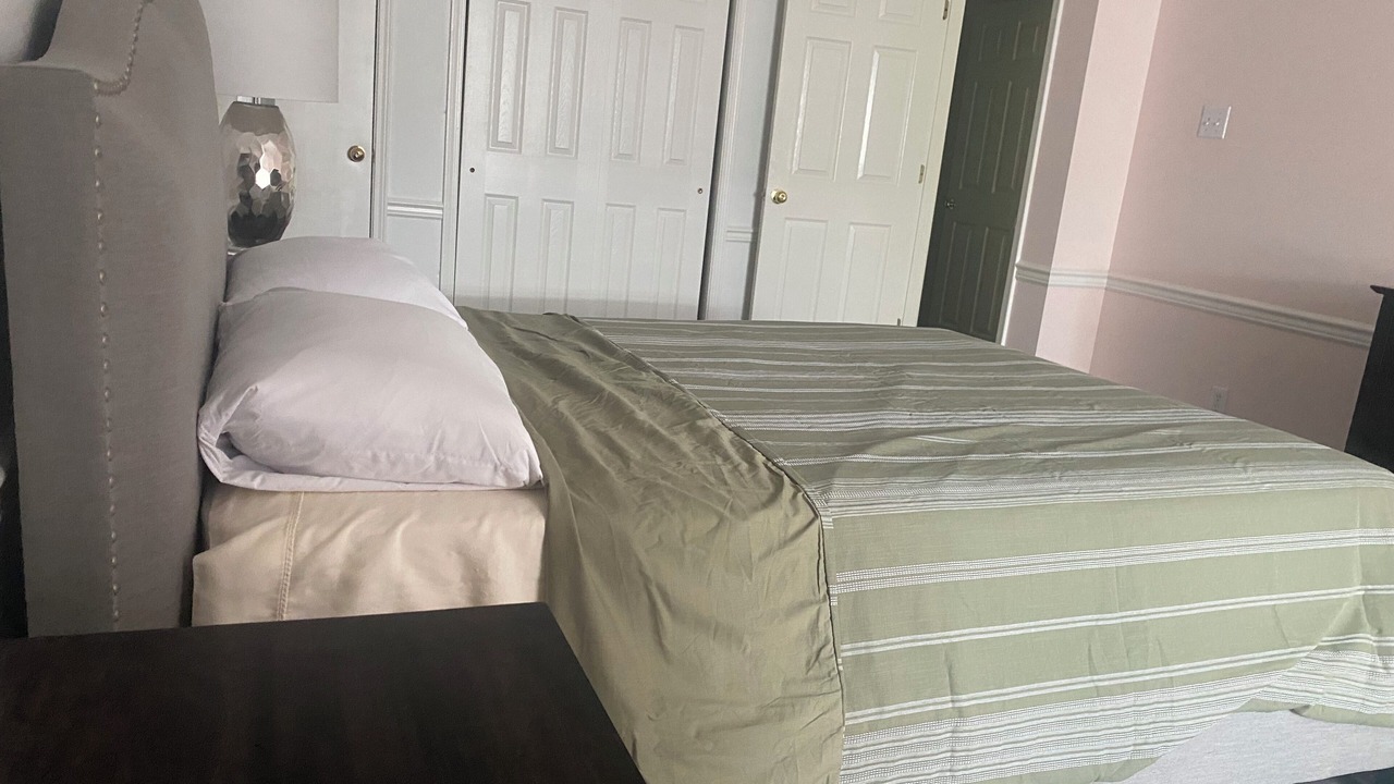 Photo of Bedroom in Alexandria