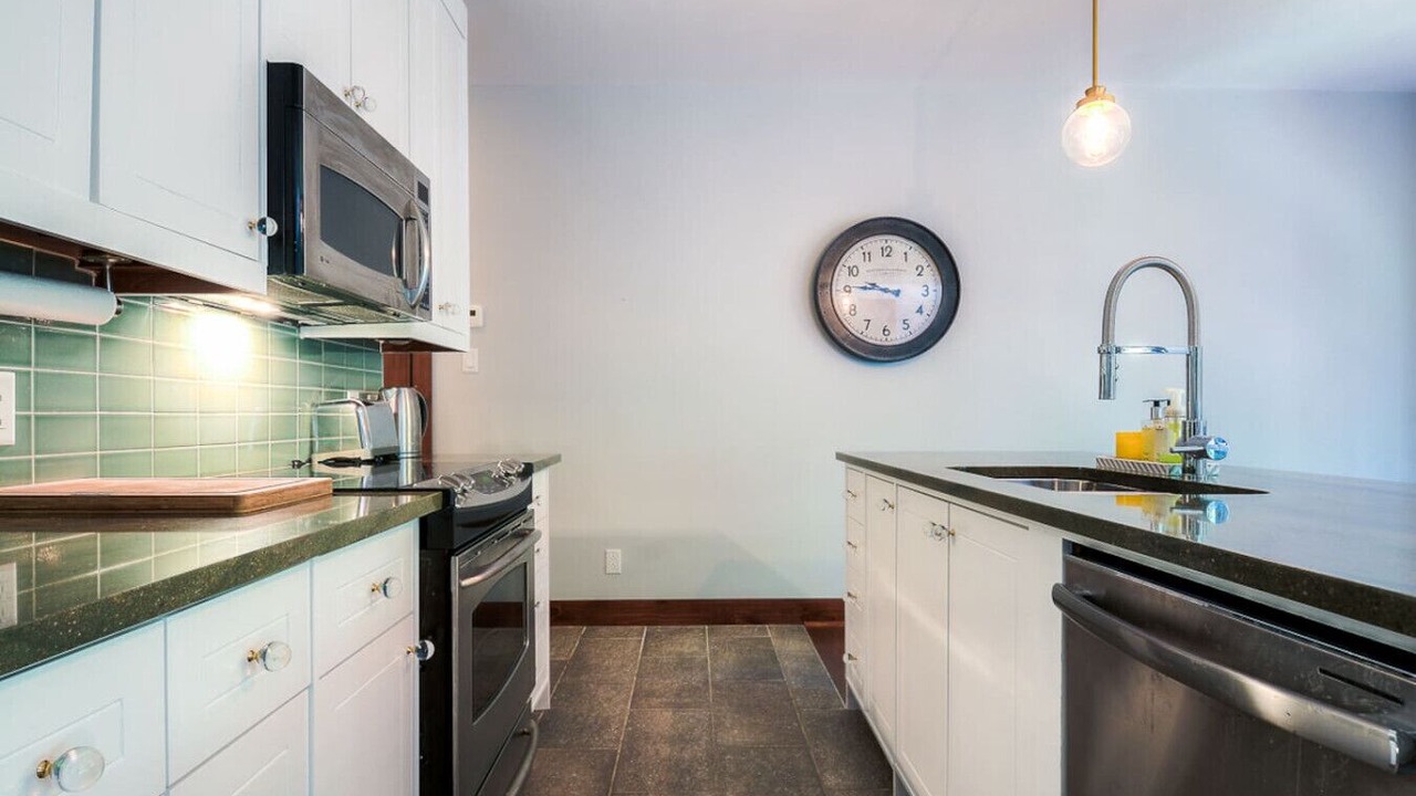 Photo of Kitchen in Versant Soleil