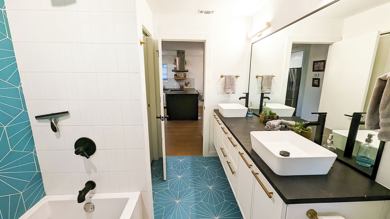 Photo of Bathroom in St. John - Coronado Hills