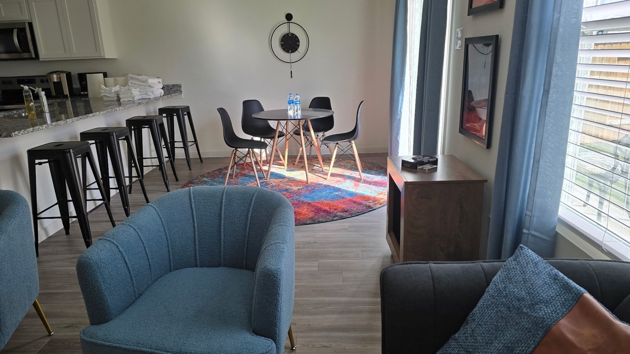Photo of Livingroom in College Station
