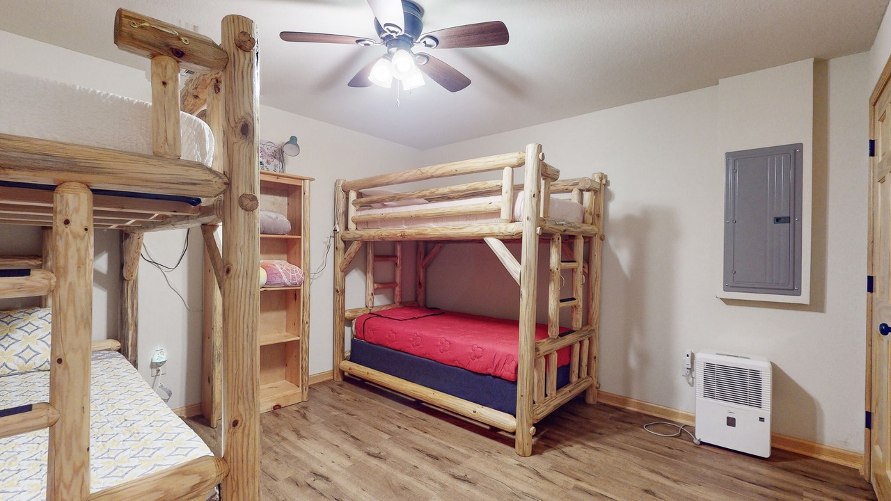 Photo of Bedroom in Murphy