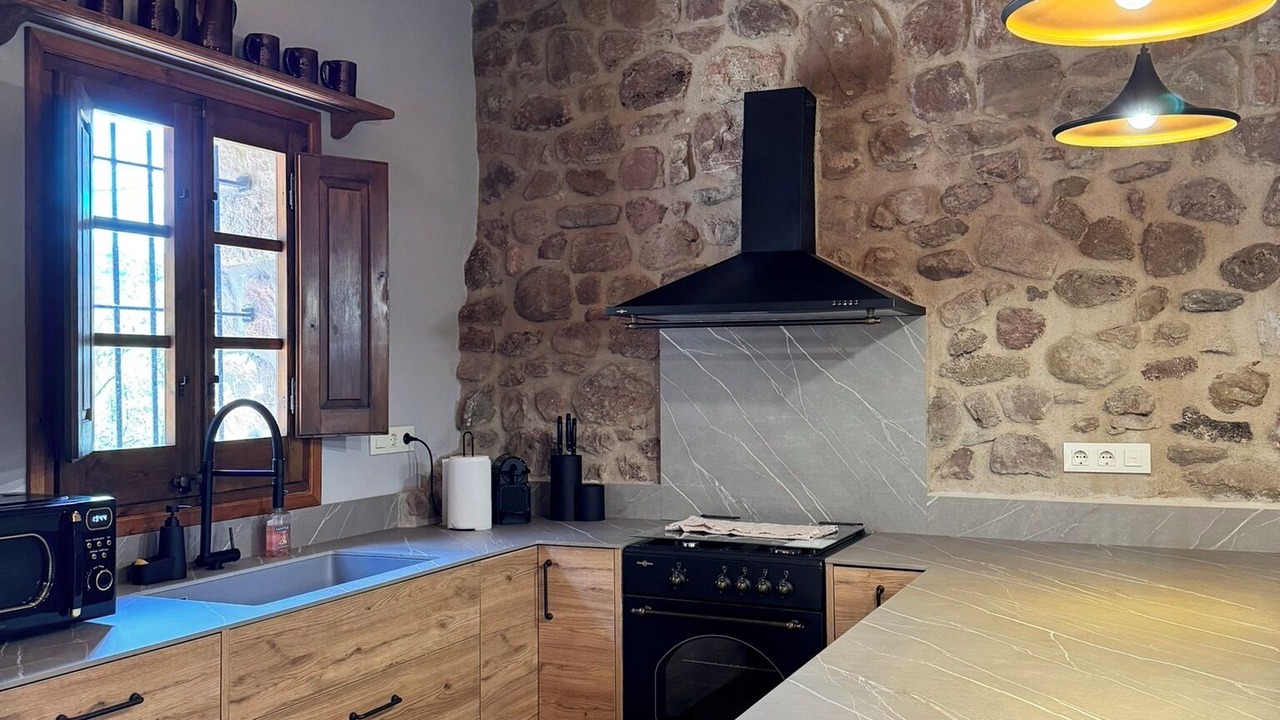 Photo of Kitchen in Sant Jaume de Llierca