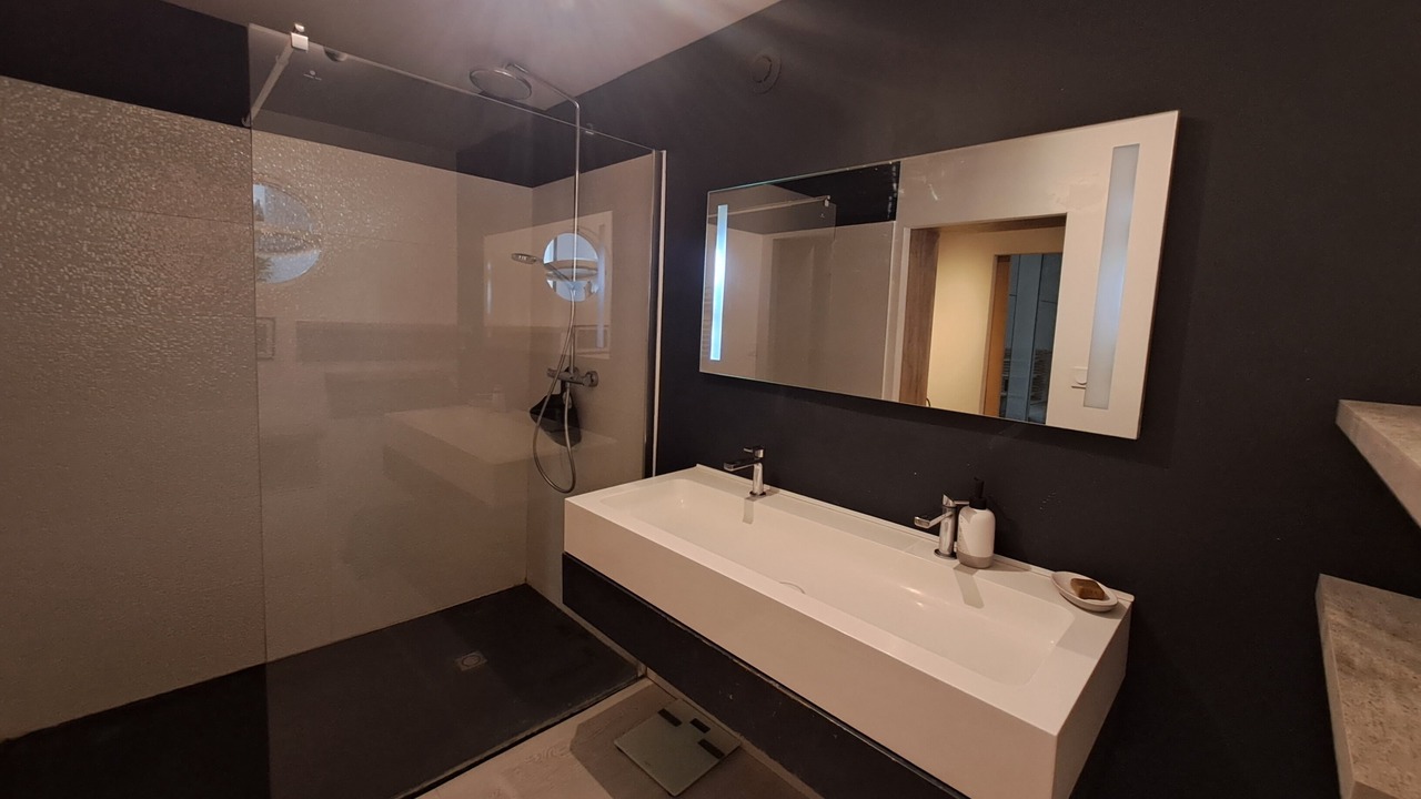 Photo of Bathroom in Saint-Jean-de-Vedas