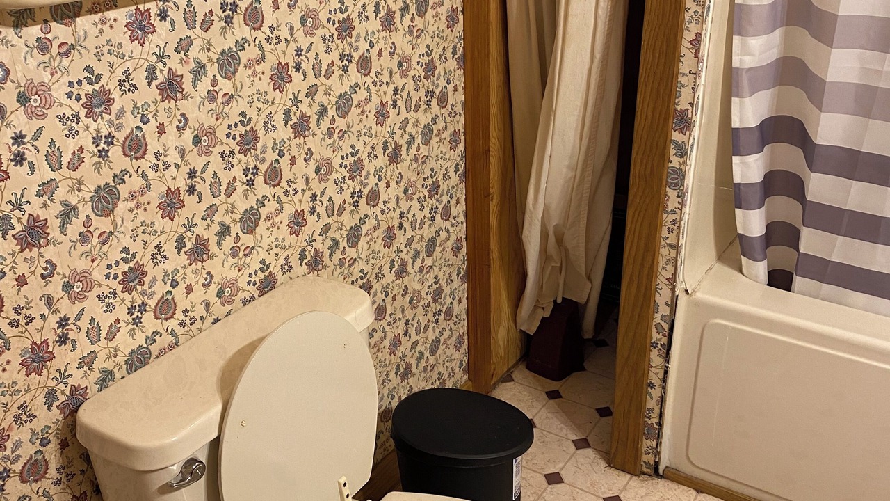 Photo of Bathroom in Kelso