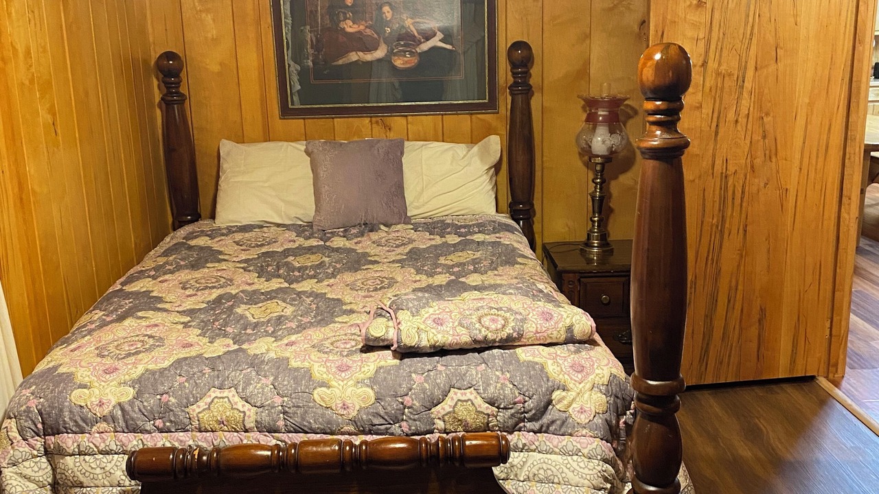 Photo of Bedroom in Kelso