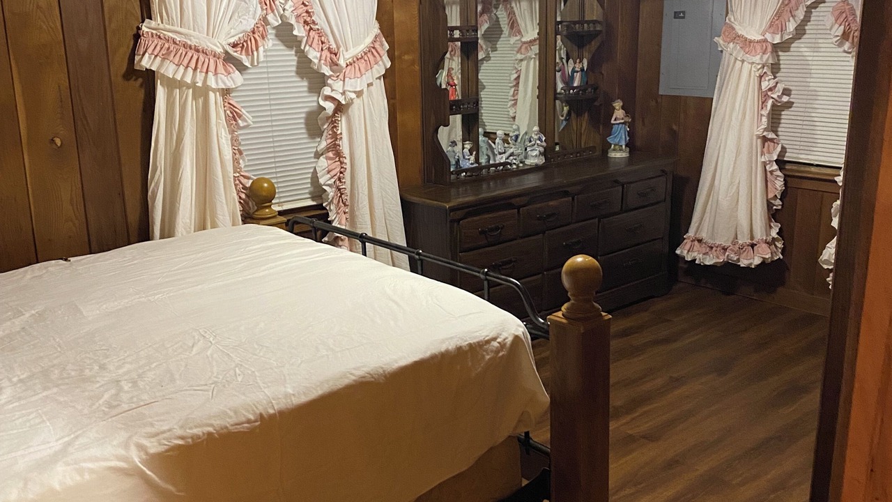 Photo of Bedroom in Kelso