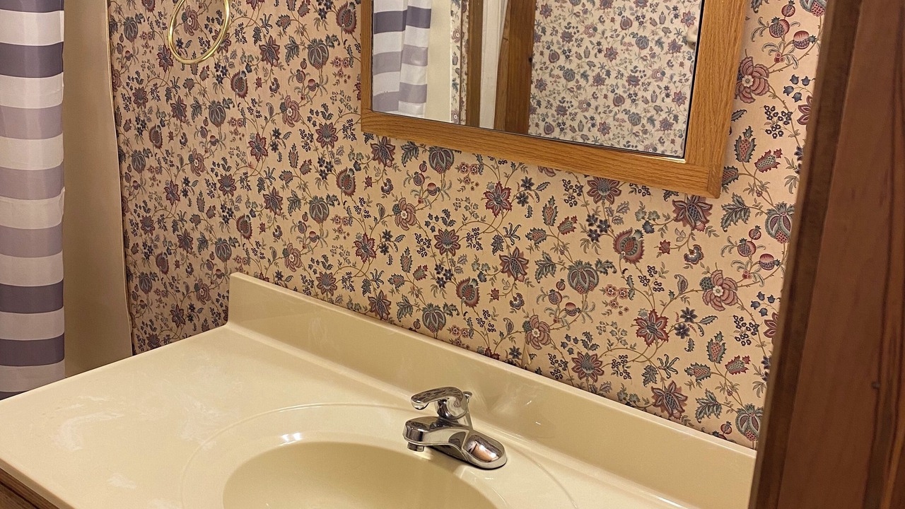 Photo of Bathroom in Kelso