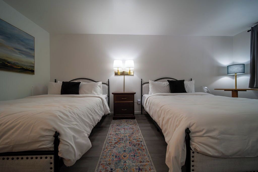 Photo of Bedroom in Eureka Springs Historic District