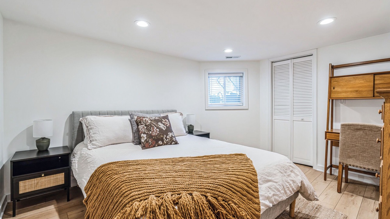 Photo of Bedroom in Logan Square