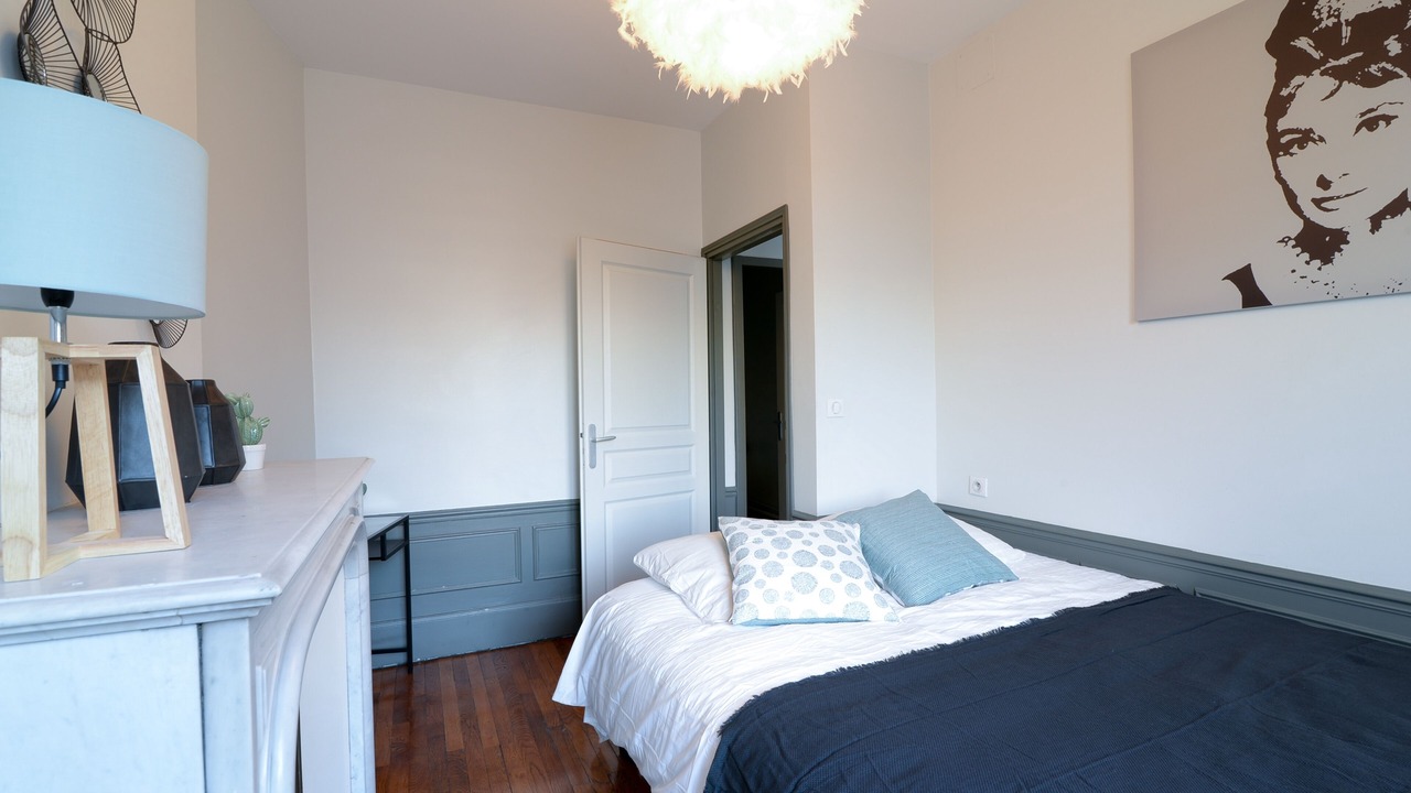 Photo of Bedroom in Saint Nicolas - Charles III - Ville vieille - Trois Maisons - Leopold