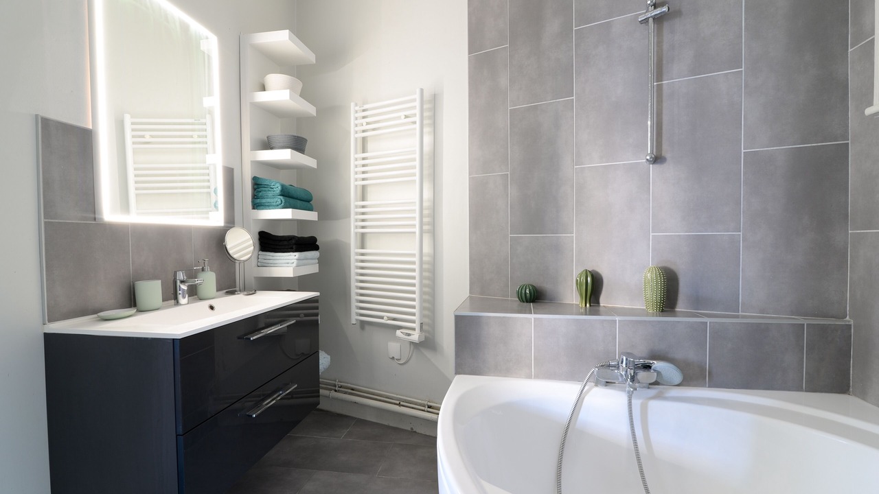 Photo of Bathroom in Saint Nicolas - Charles III - Ville vieille - Trois Maisons - Leopold